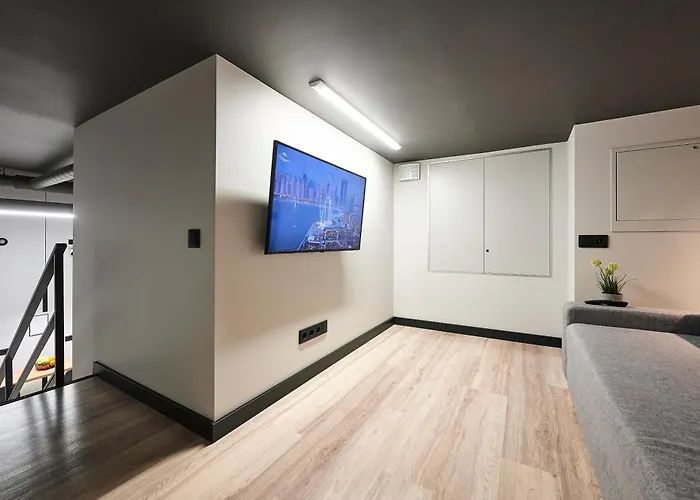 Bold - New Self Check-in In Center * Tallinn