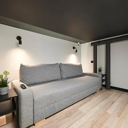 Bold - New Self Check-in In Center Hostel *