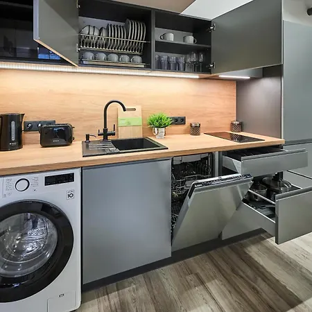 Bold - New Self Check-in In Center * Reval